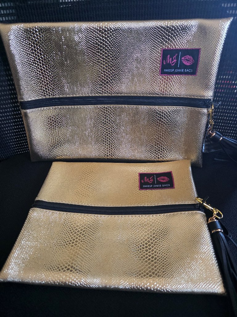 Makeup Junkie Gold Nwt